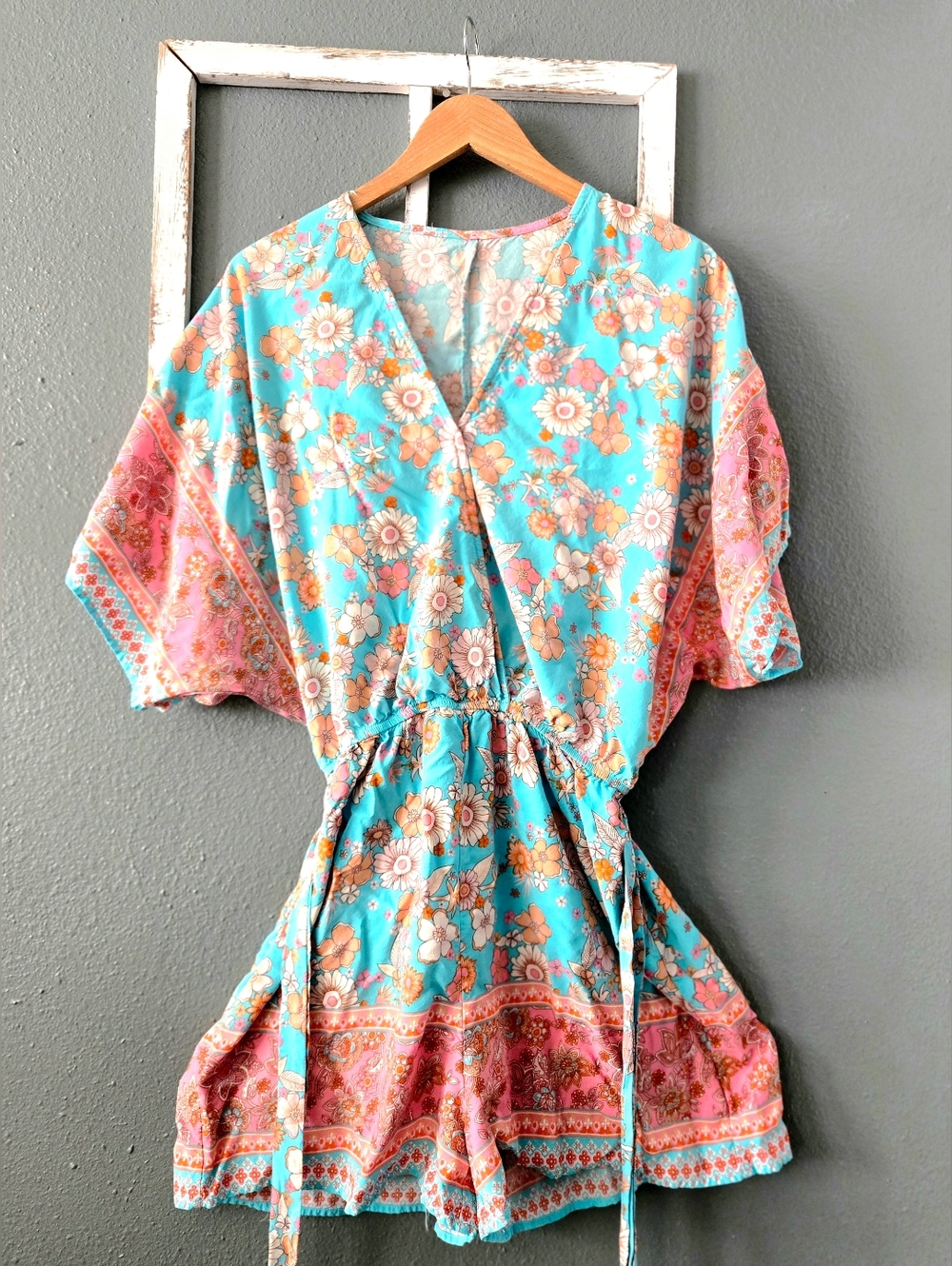 NEW | CUPSHE Boho Floral V-Neck Romper Light Blue & Pink Size Large